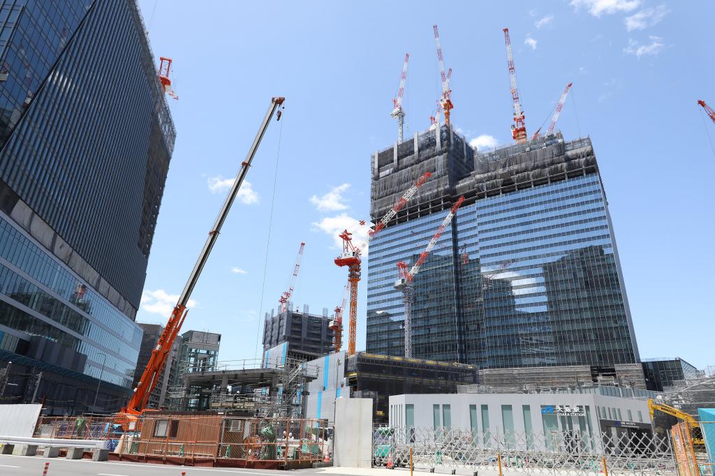 うめきた２期地区開発事業「グラングリーン大阪」、大阪駅前の新しいまちづくりが進む。
左手に見えるのが２４年開業の「イノゲート大阪」