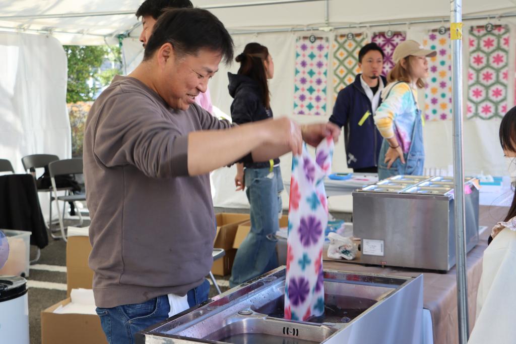 メイドインさかいフェアには堺の伝統産業企業が出展