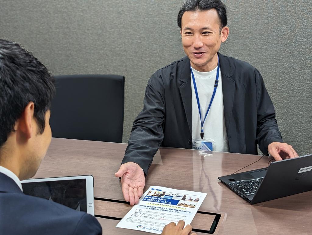 人材支援グループが経営幹部・従業員の獲得を後押し