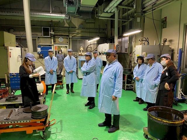 工場見学を合わせ、運営委員会も学びと交流の場に