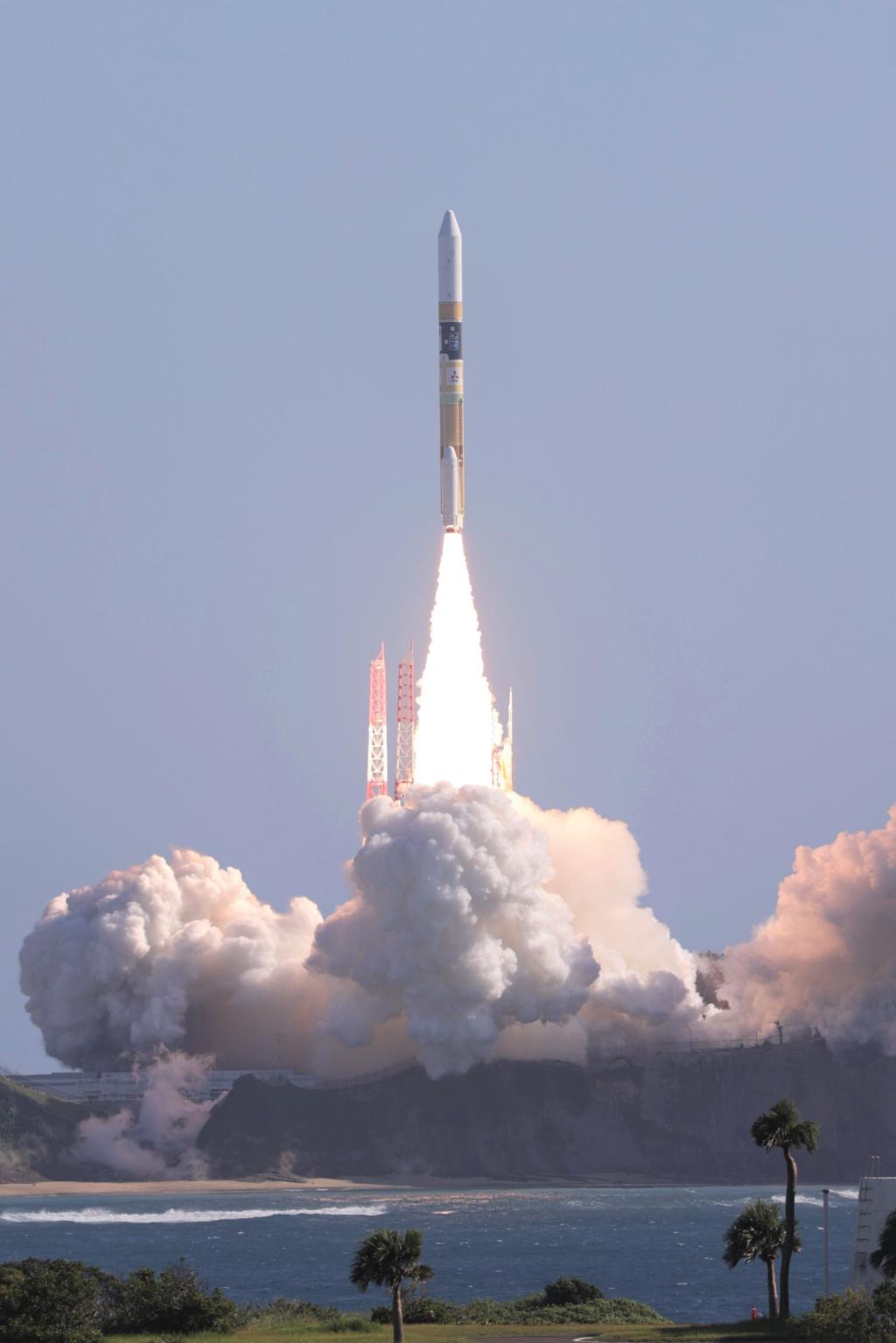 ＳＬＩＭを載せたＨ２Ａロケットの打ち上げの様子（ＪＡＸＡ・三菱重工業提供）