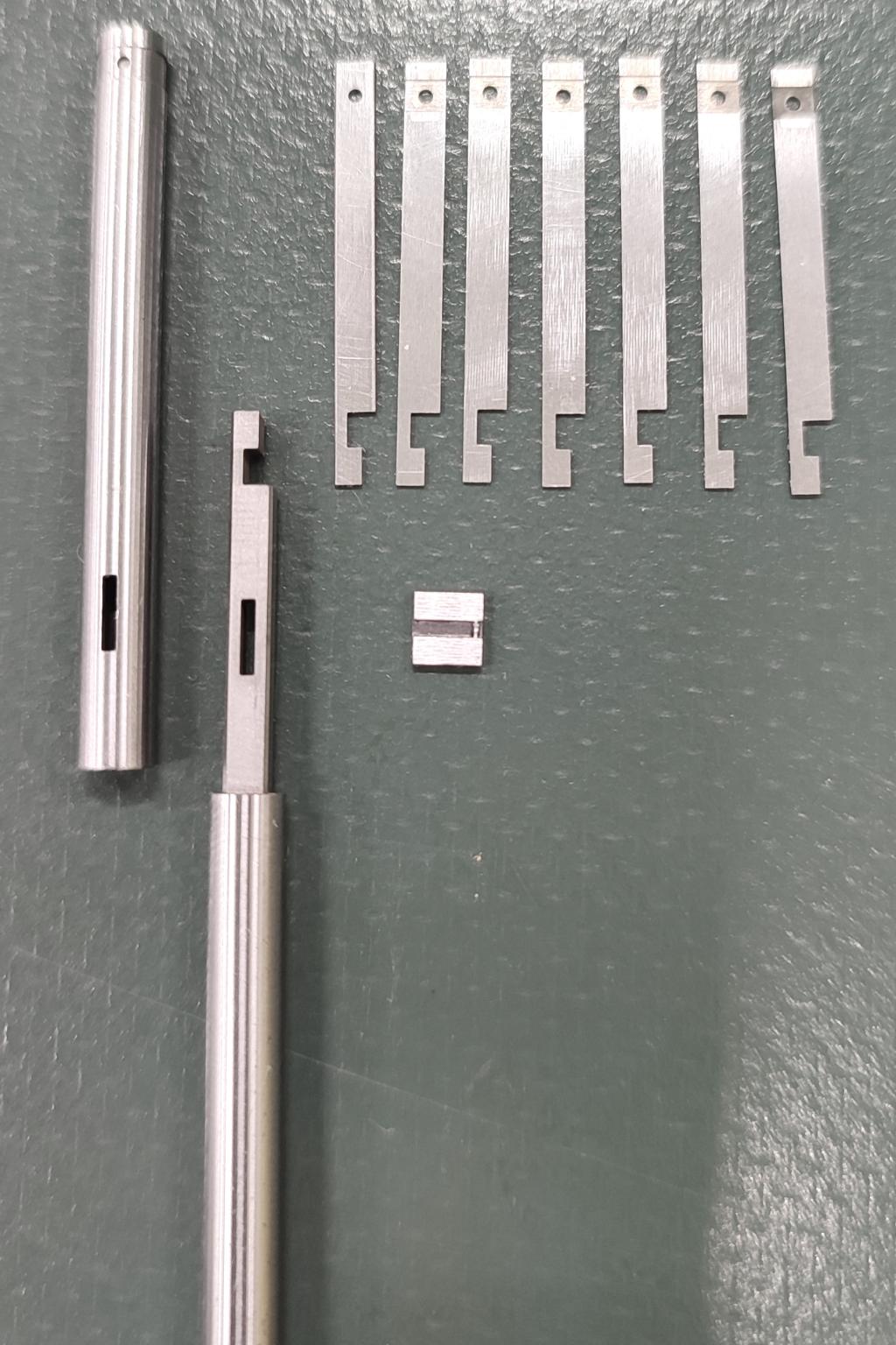 スリットパズルピンは３種類のパーツに分解できるためメンテナンスが容易