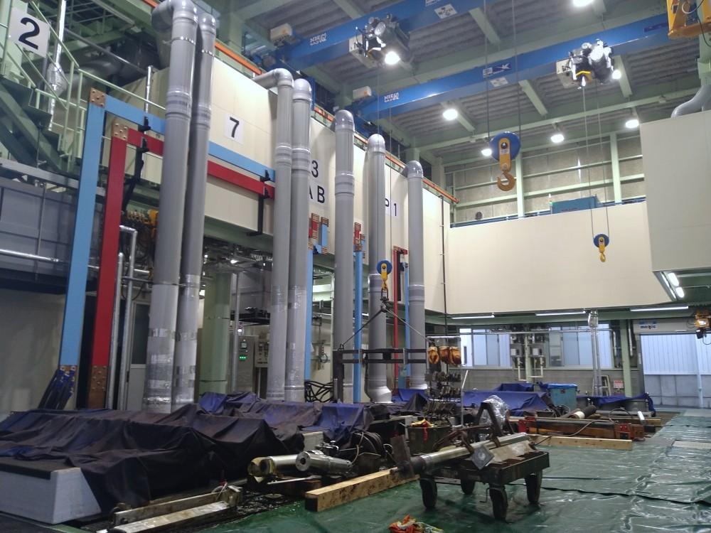 東洋硬化が本社工場内で稼働させた新棟