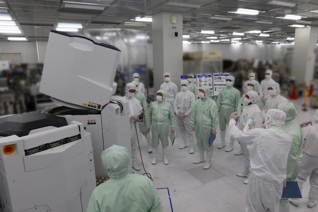 キヤノンアネルバ「半導体製造装置　Ａｄａｓｔｒａ」