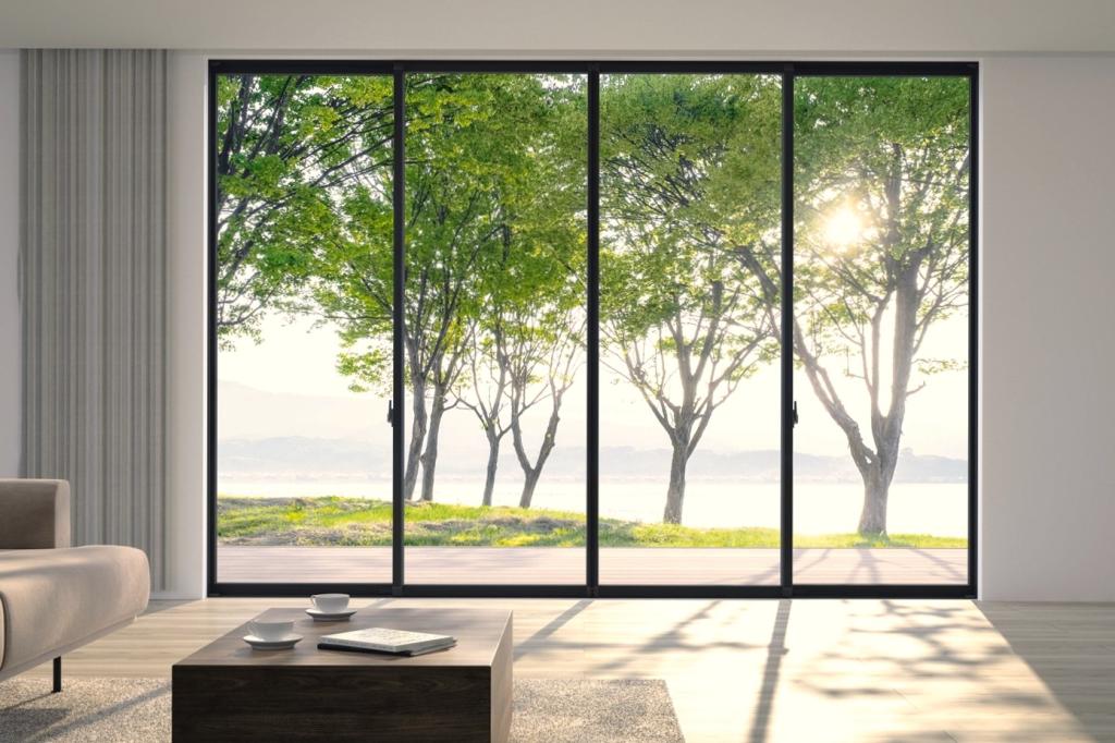 新たなアルミ樹脂複合窓「エスティナ」