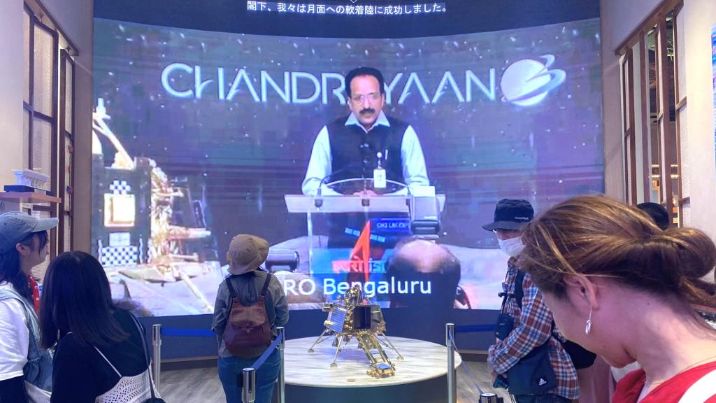 大阪・関西万博のインド館｢バーラト｣では、月探査機のチャンドラヤーンを紹介