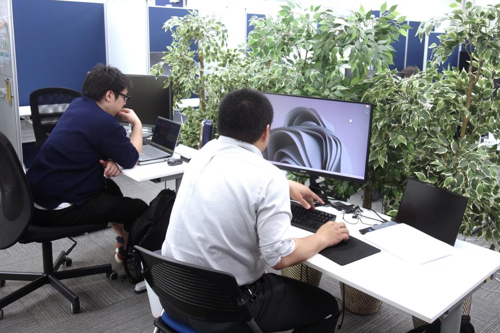 ソフトウエア開発を加速するため、人材採用を進めている