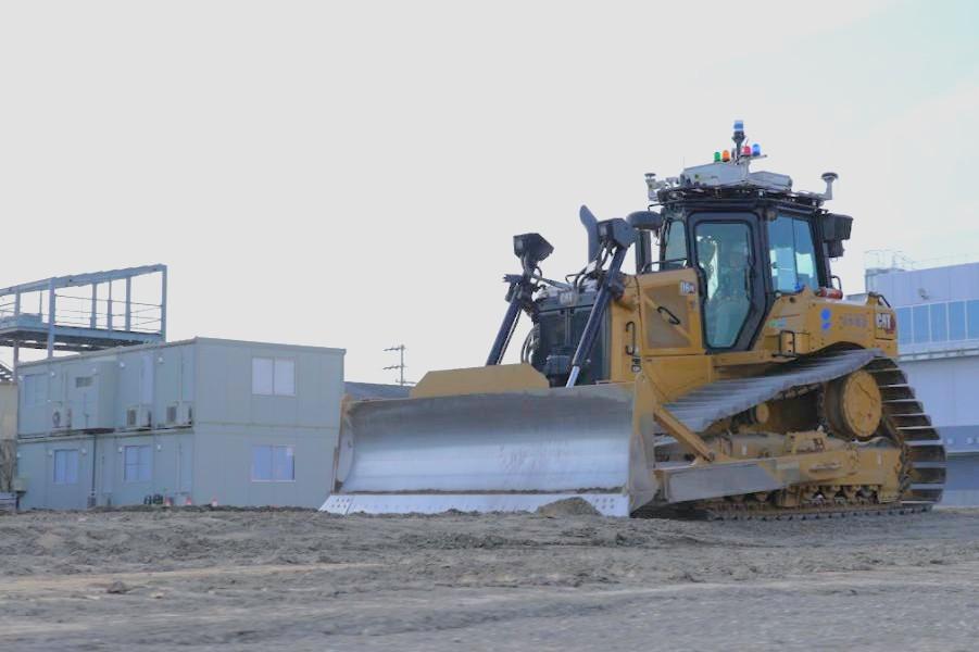 自律施工型ブルドーザー「Ｓｍａｒｔ　Ｄｏｚｅｒ」（清水建設）