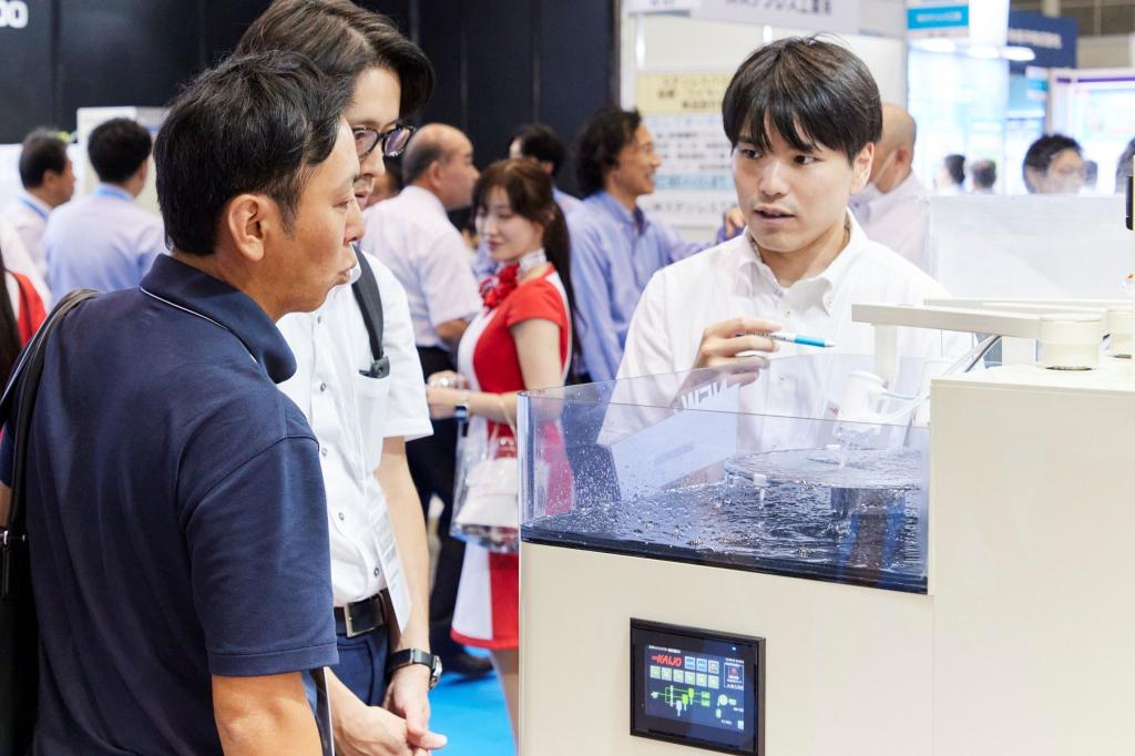 洗浄総合展には最新の技術が集まる（２０２４年会場）