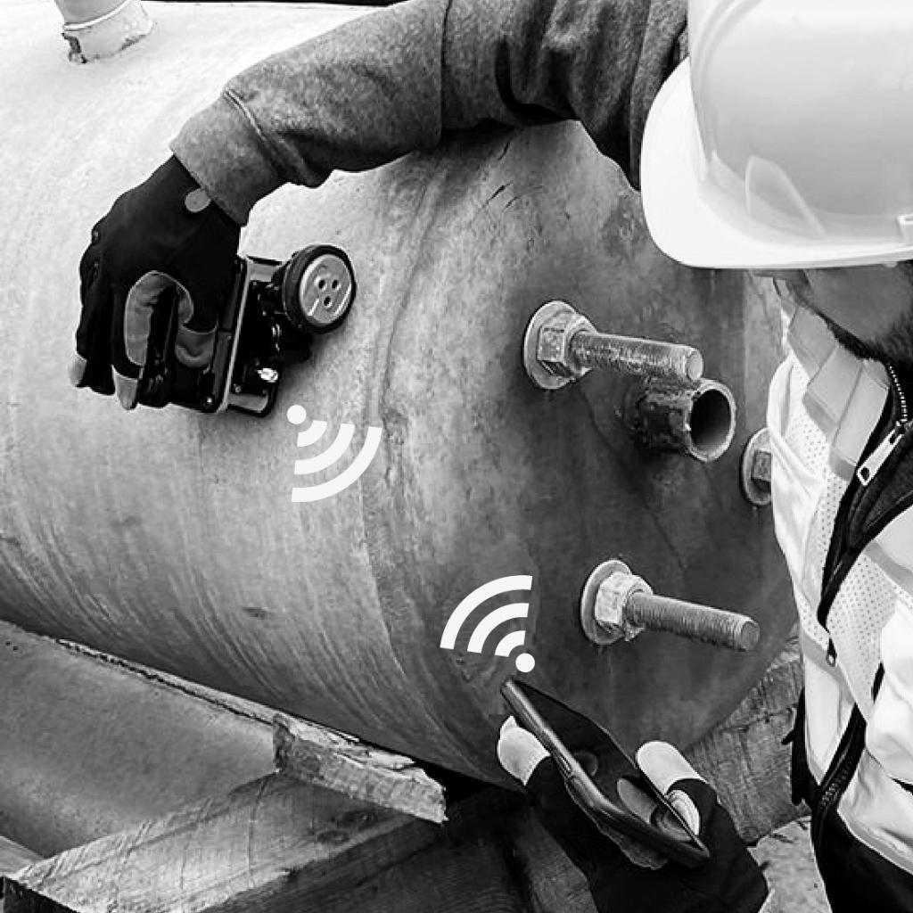 小型アンテナと端末の連携で行う高精度探査