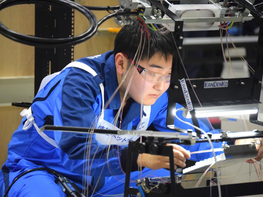 国際大会でも注目を集める「情報ネットワーク施工」職種