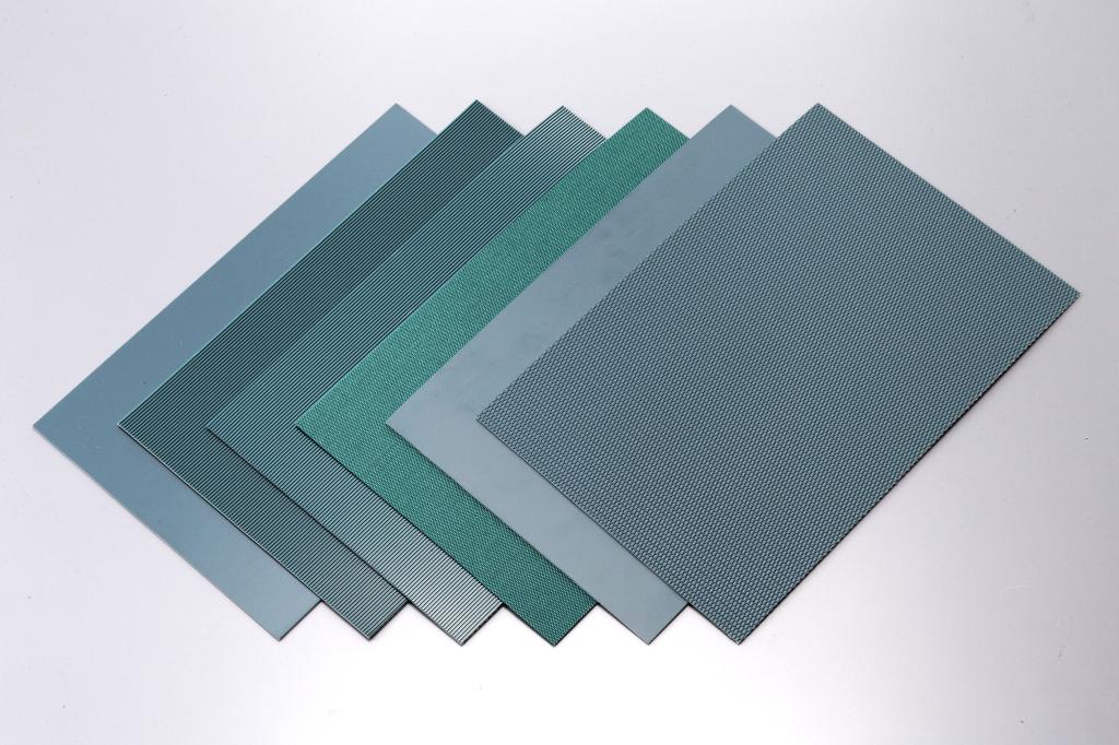 <strong>各用途に対応する機能を付加した製品「ミスターＰｒｏキャリー」を開発</strong>（バンドー化学提供）