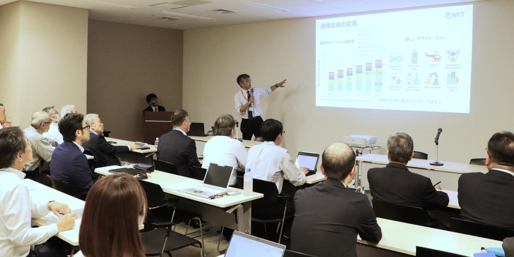 １０月に開催した「ＡＩ時代に向けたものづくり産業成長戦略サロン」