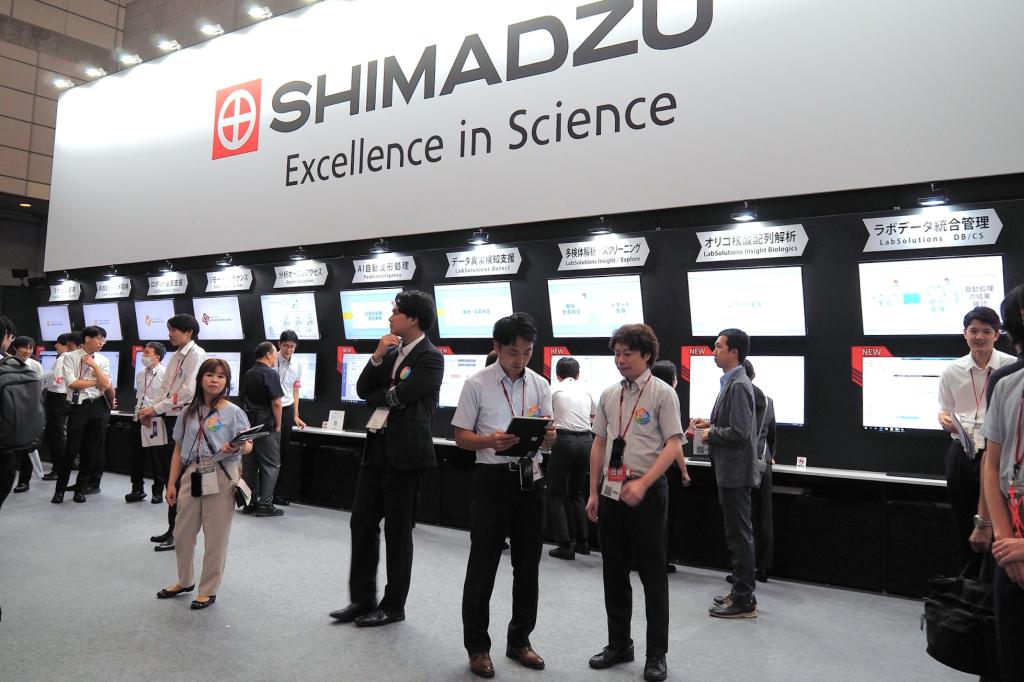ＪＡＳＩＳ２０２５の島津製作所ブース