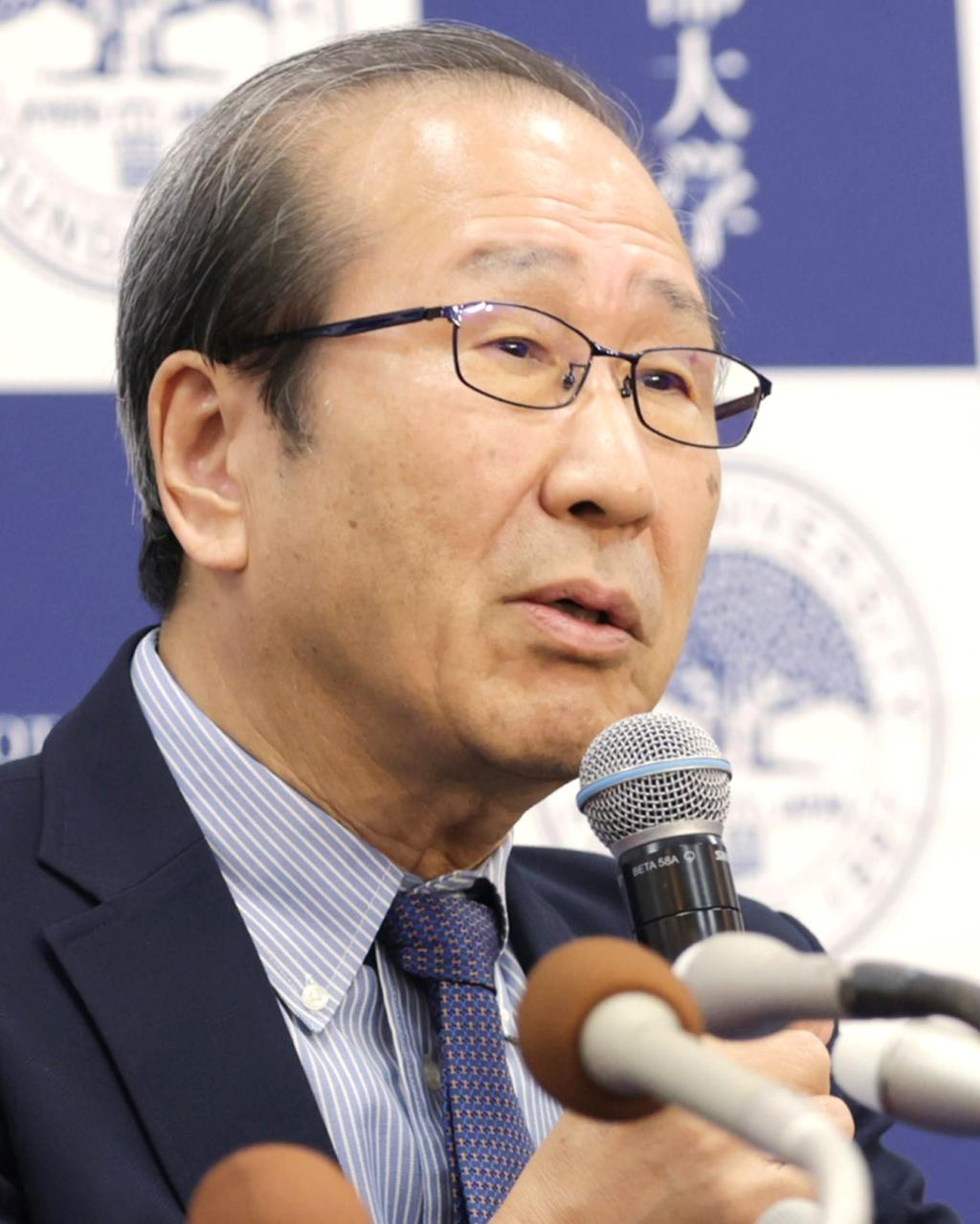 会見するノーベル化学賞を受賞した京都大学北川進特別教授