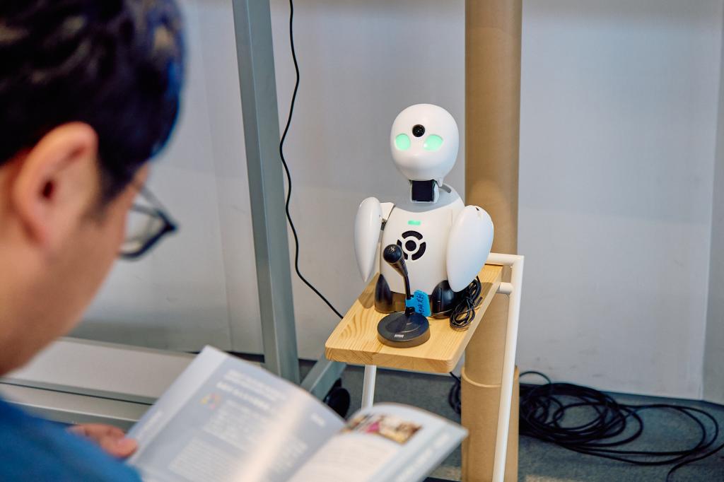 共和メディカルが導入した分身ロボット「Ｏｒｉｈｉｍｅ」