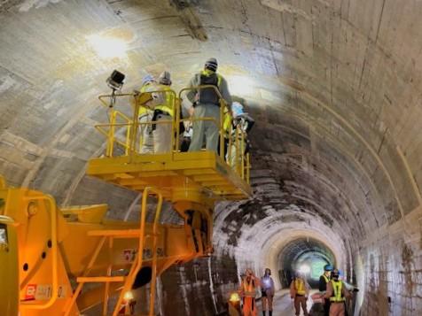 現場実習状況の例（トンネル実習）