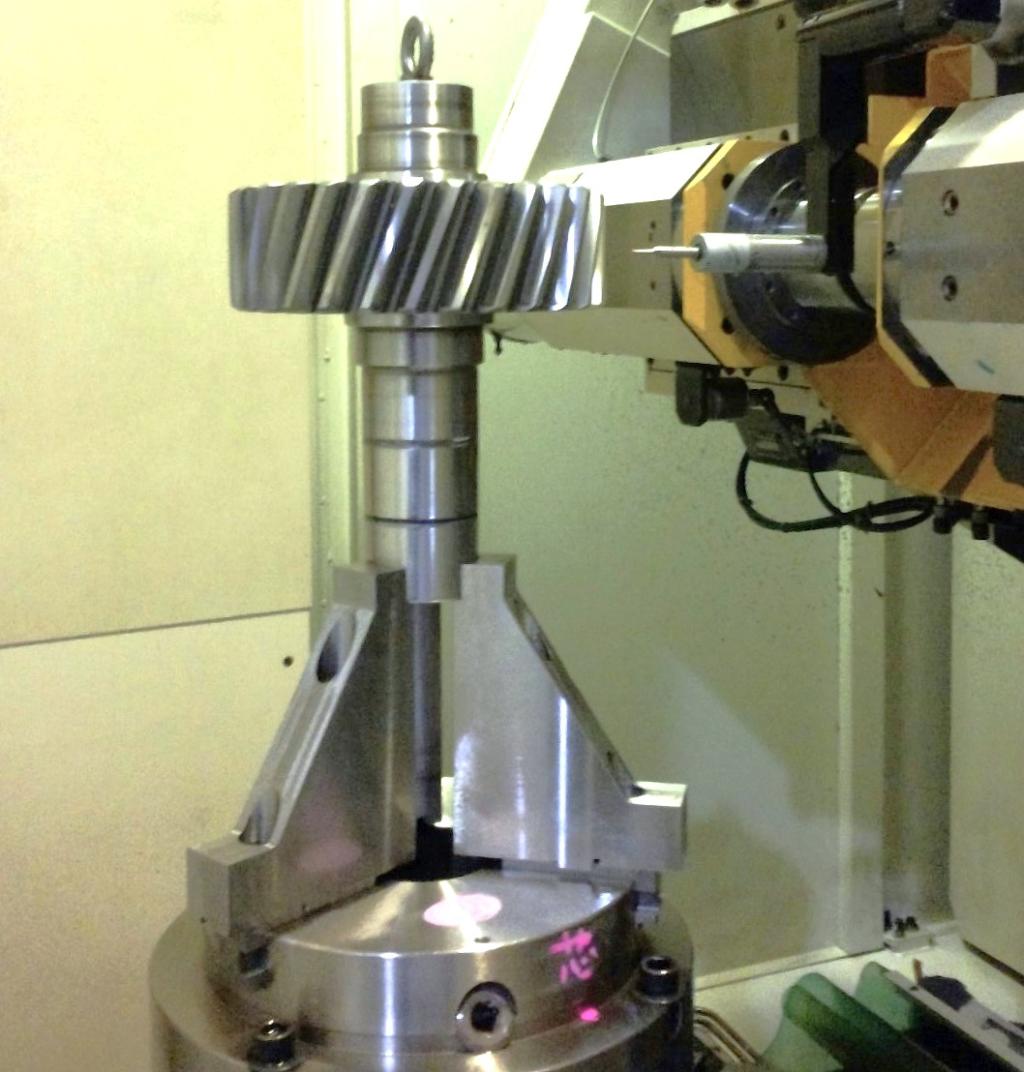 各種高精度歯車製作や大型部品加工を手がける