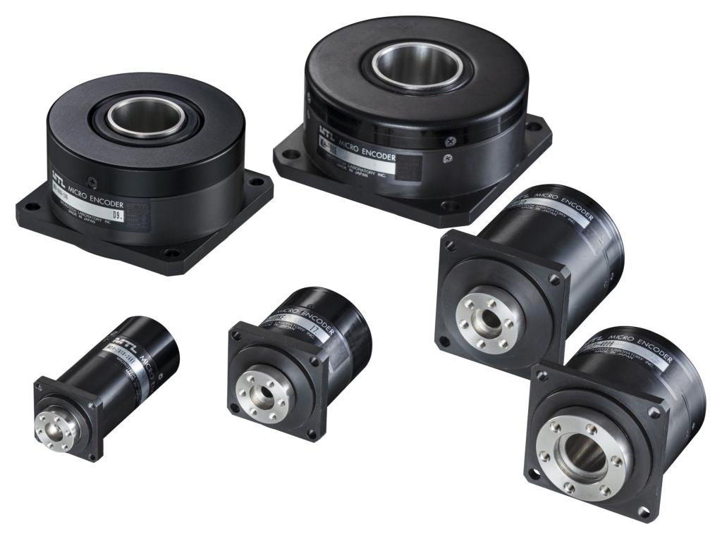 小型化・軽量化を実現し、内部にケーブルや光を通すことができる中空モーター製品群