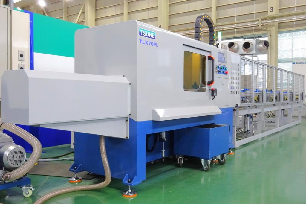 津根精機のレーザー切断機「ＴＬＸ７０ＰＬ」