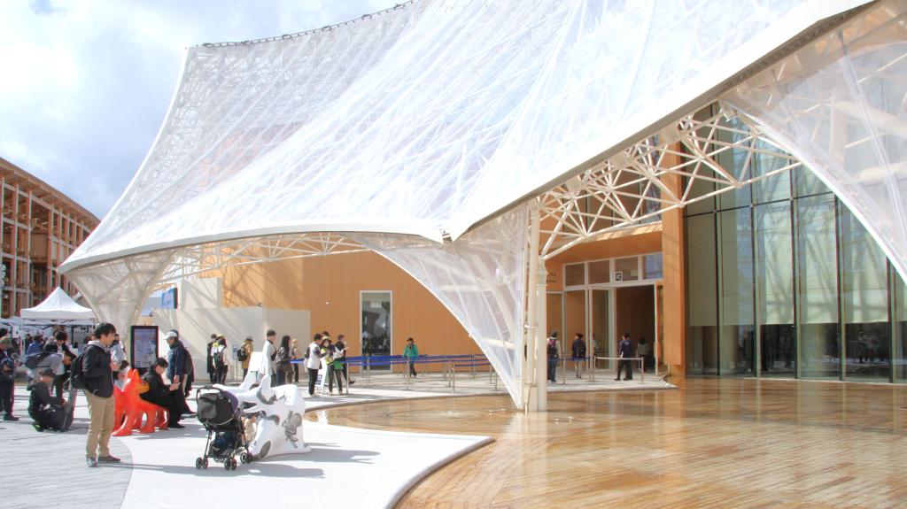 万博のリボーンチャレンジでは堺市の中小も多く出展した（写真は大阪ヘルスケアパビリオン）