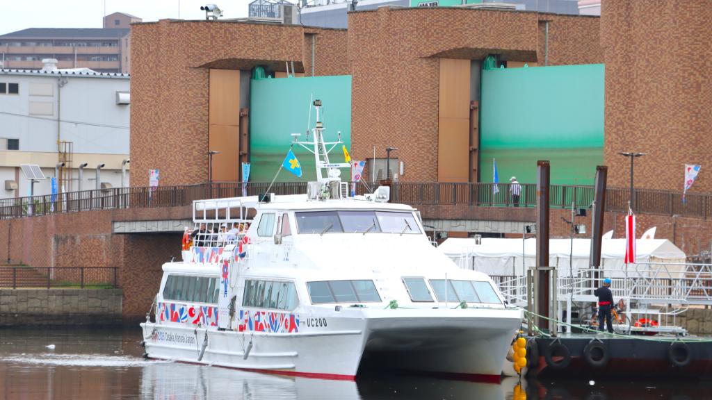 万博会場の夢洲への海上交通を担った堺旧港を重要な観光資源に位置づける