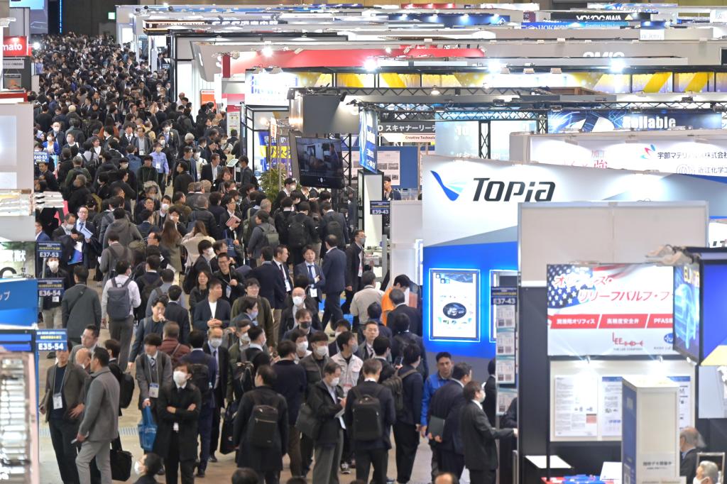 同時開催展全体で約１８５０社・団体が出展し、約９万２０００人の来場を見込む