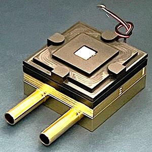 マイナス１００度Ｃまで冷却できる極低温ペルチェユニット（高木製作所Ｈ＆Ｃ社提供）