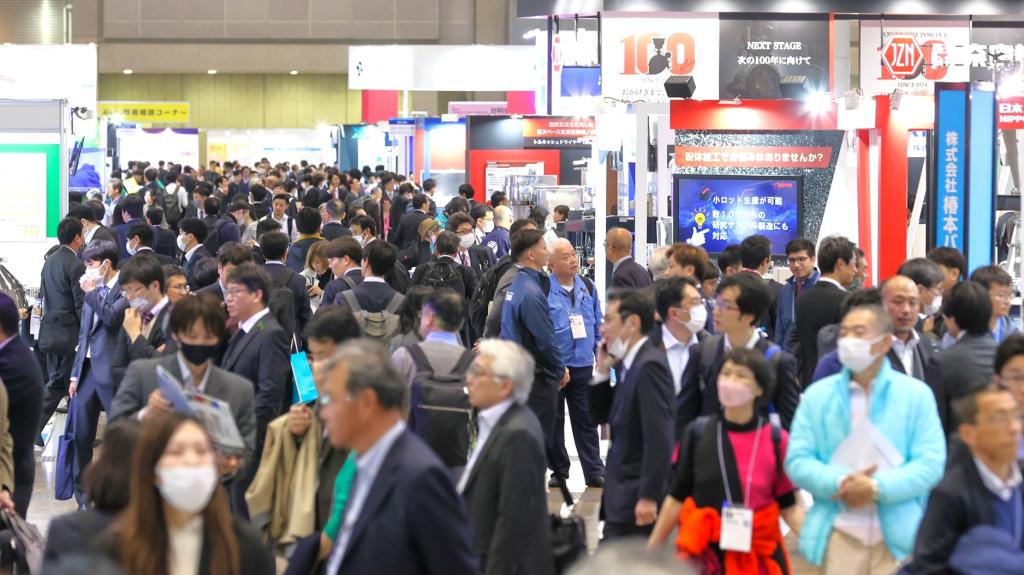 ＰＯＷＴＥＸ２０２４（東京ビッグサイト）は大勢の来場者でにぎわった（日本粉体工業技術協会提供）