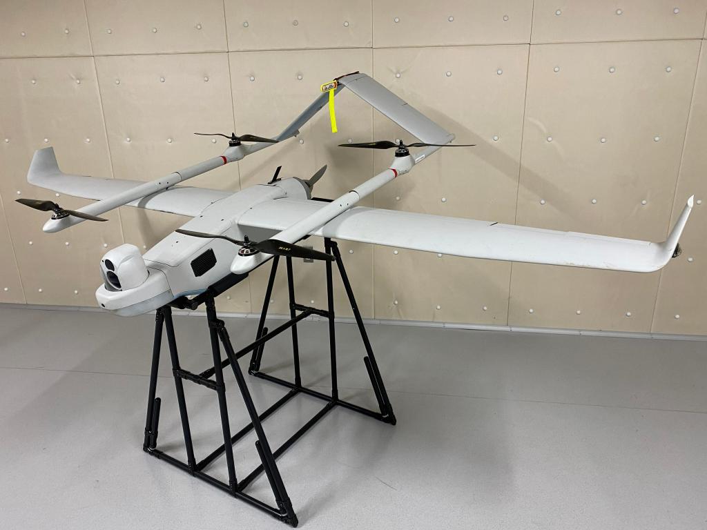 無人航空機（胴体後方に同社のエンジンユニットが搭載）