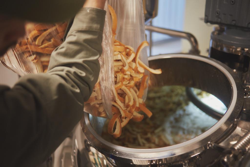 パンの耳を原料としてアップサイクルしたクラフトビールが注目されている