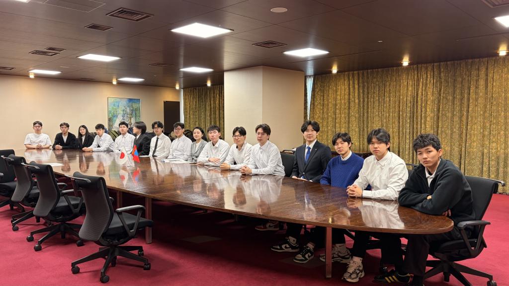 インターンシップで来日したモンゴルの高専生