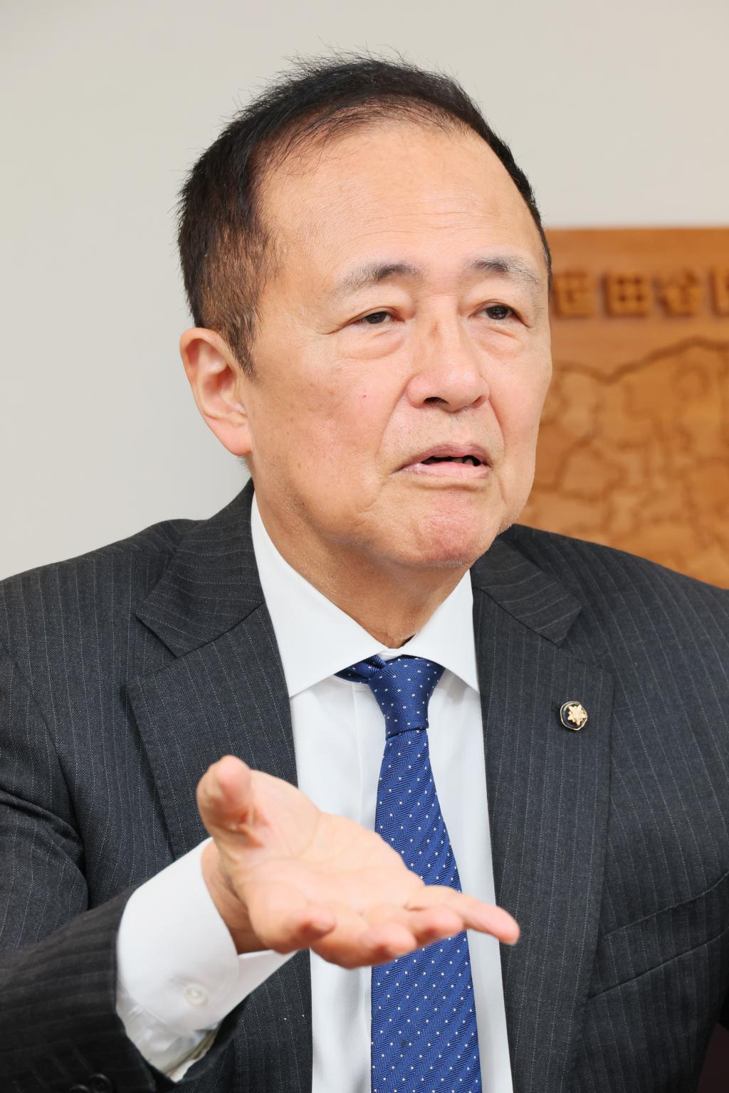 世田谷区長　保坂 展人 氏
