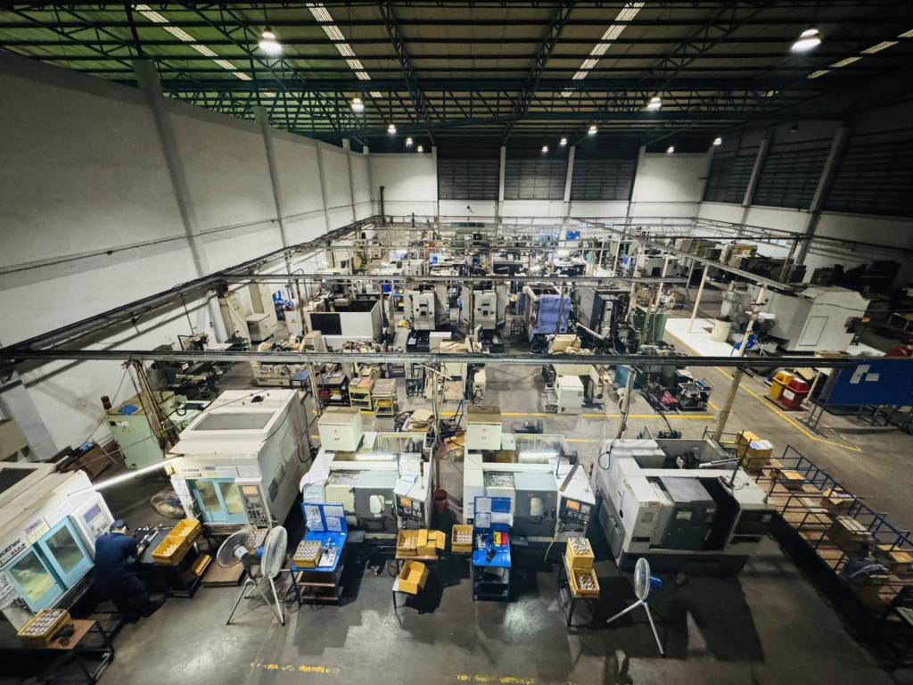 大型鋳物や小ロット品の加工を進める