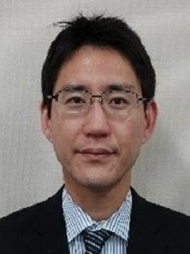 財政局長　前田 茂人 氏