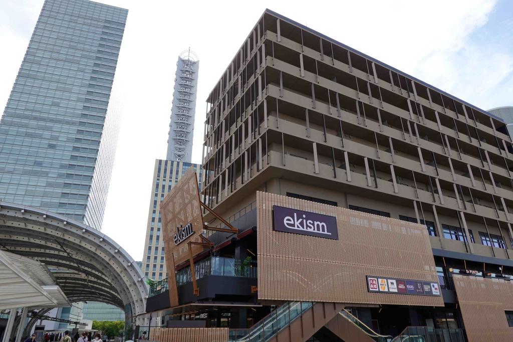 渋沢MIXは、JRさいたま新都心駅直結の複合施設「ekismさいたま新都心」の５階に位置する