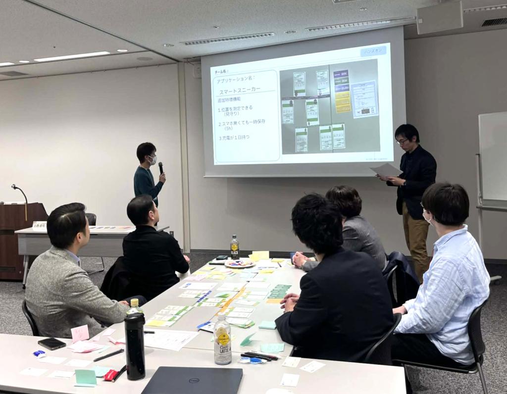 昨年度、福岡市内で開催されたリスキリング講座のトライアルプログラムの様子（九大ＯＩＰ提供）