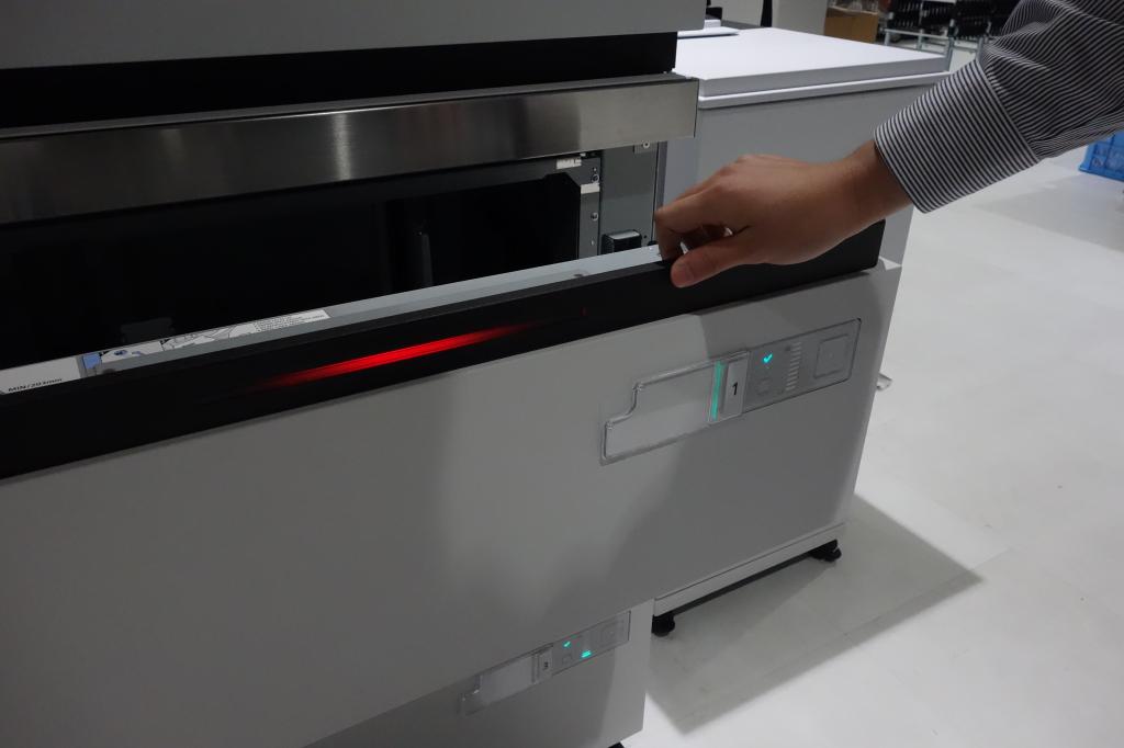 異常をＬＥＤで表現することでオペレーターの操作性を向上