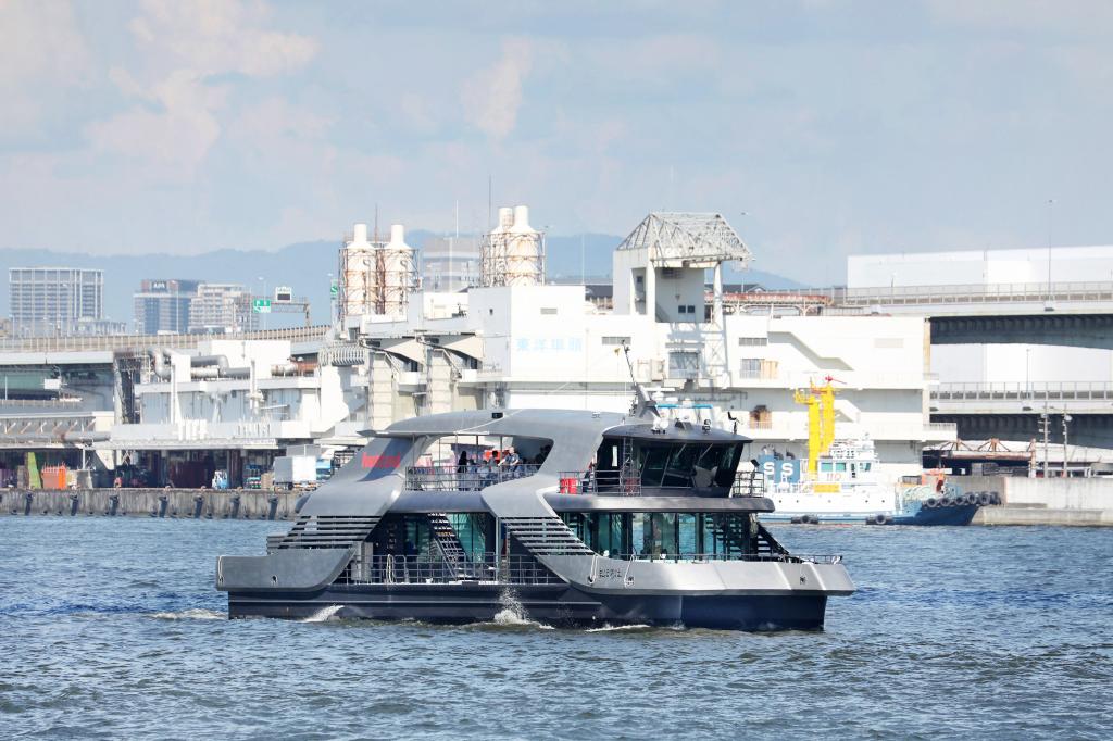 東京都は２６年冬、東京湾で岩谷産業の水素燃料電池船「まほろば」の運航を始める