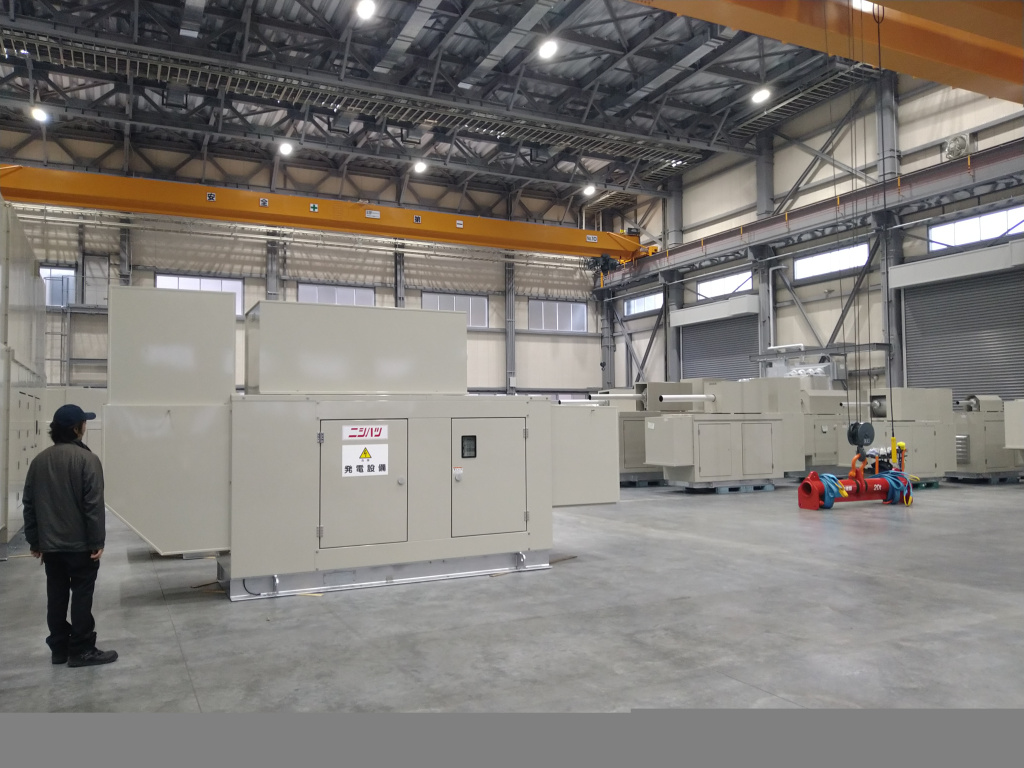 新工場で非常用発電機を効率的に生産