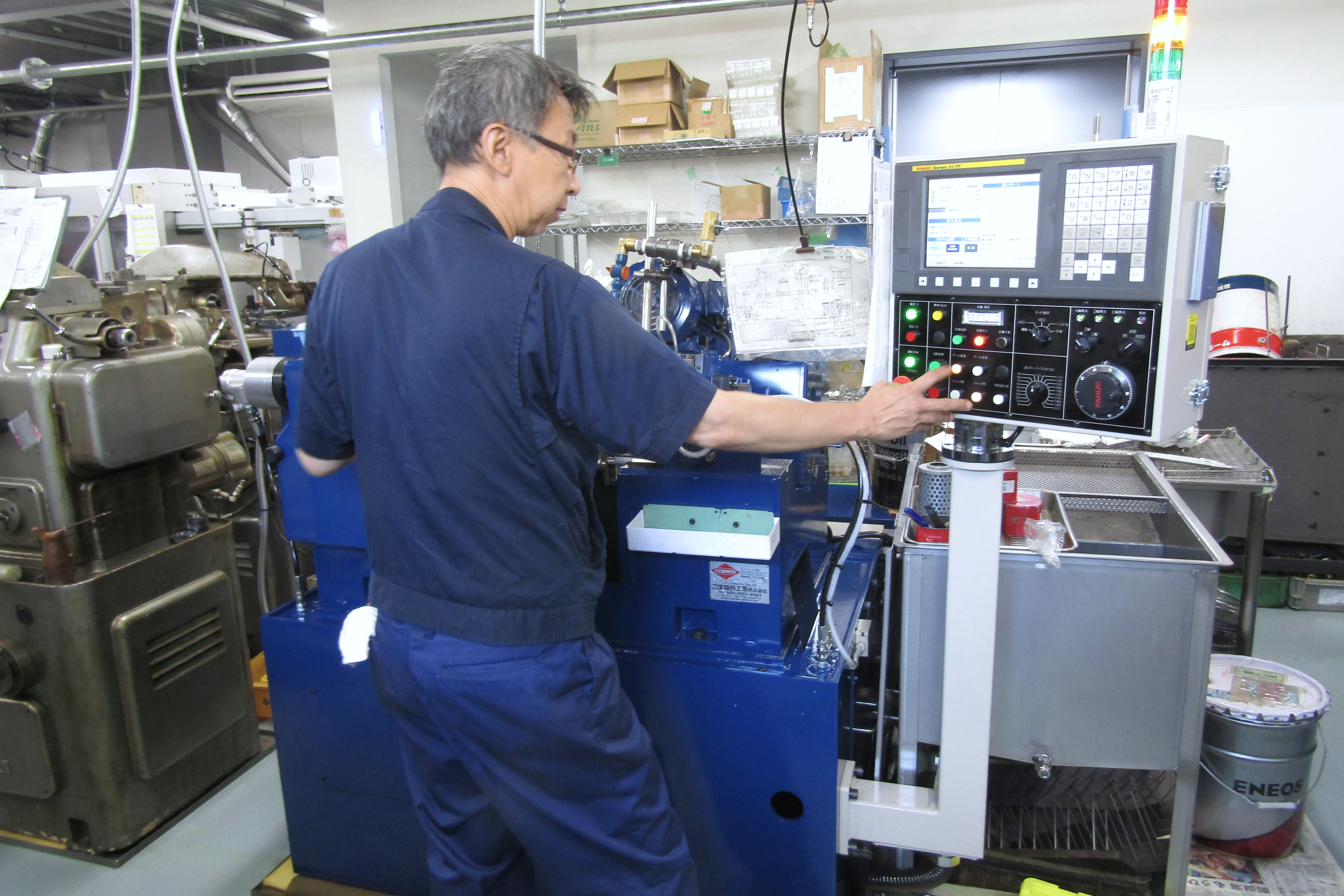 サイトウ工機が導入した市場にない高性能の小型ウォーム歯切り盤