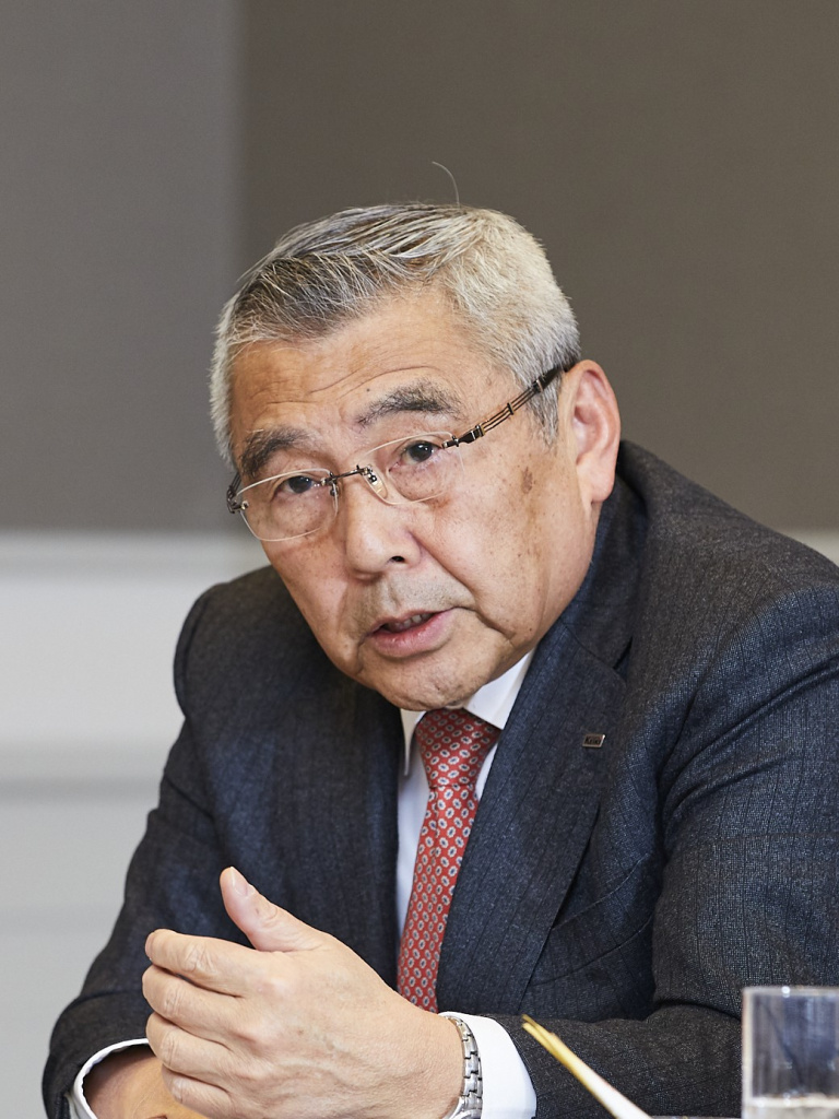 安藤氏