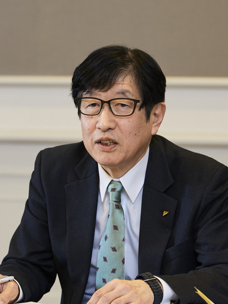 丸岡氏