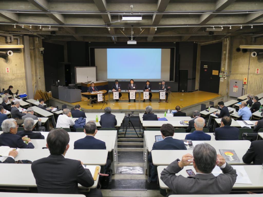 異なる立場から鋳造の今後を議論した