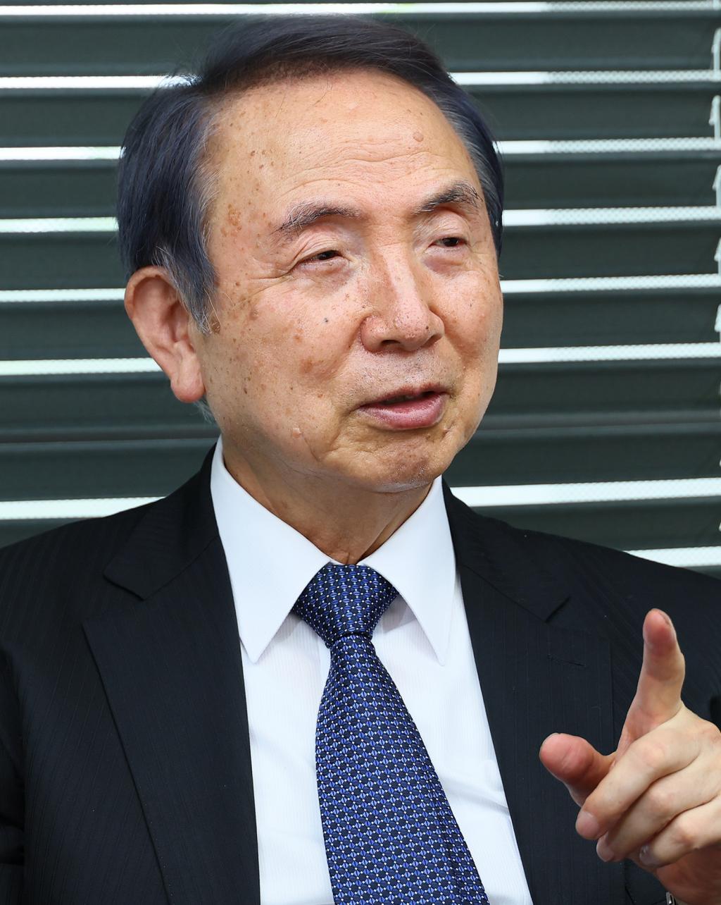 学長　小宮 一三氏
