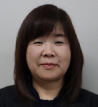 石毛　光子専務理事（６２）