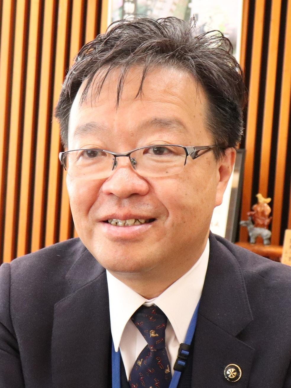 延岡市長　読谷山 洋司　氏