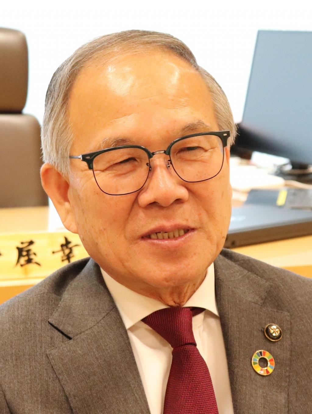 日向市長　十屋 幸平　氏