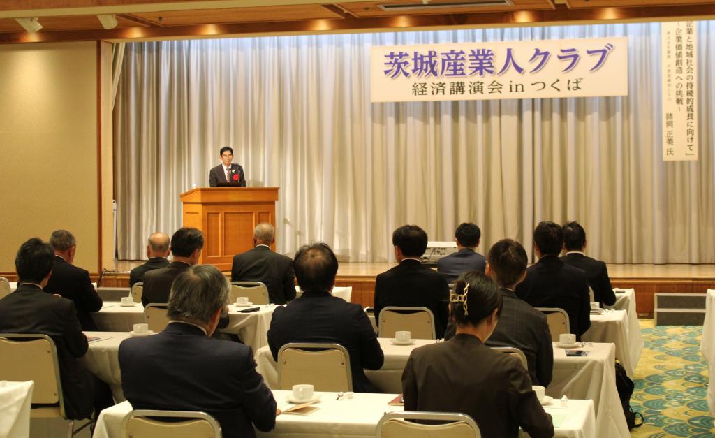 諸岡社長の講演後には会場の産業人クラブ会員らと活発な意見交換も行われた